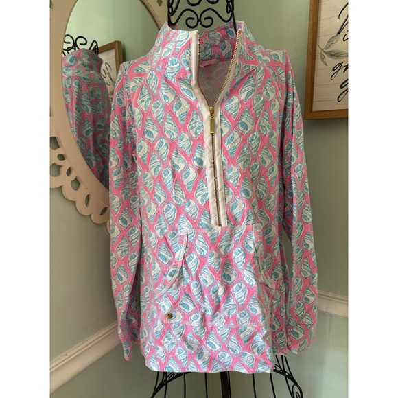 Lilly Pulitzer Shirt Size M Pink Blue Shell Print Little Tipsy Skipper Top - Picture 2 of 8